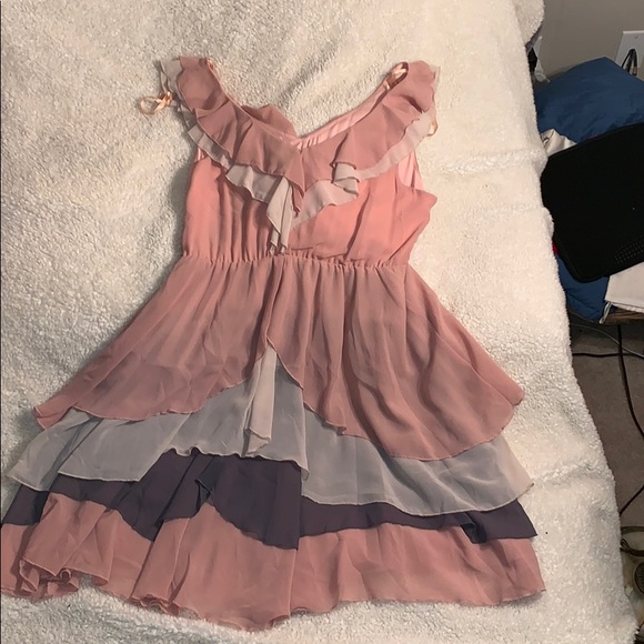 Dress - Picture 3 of 3